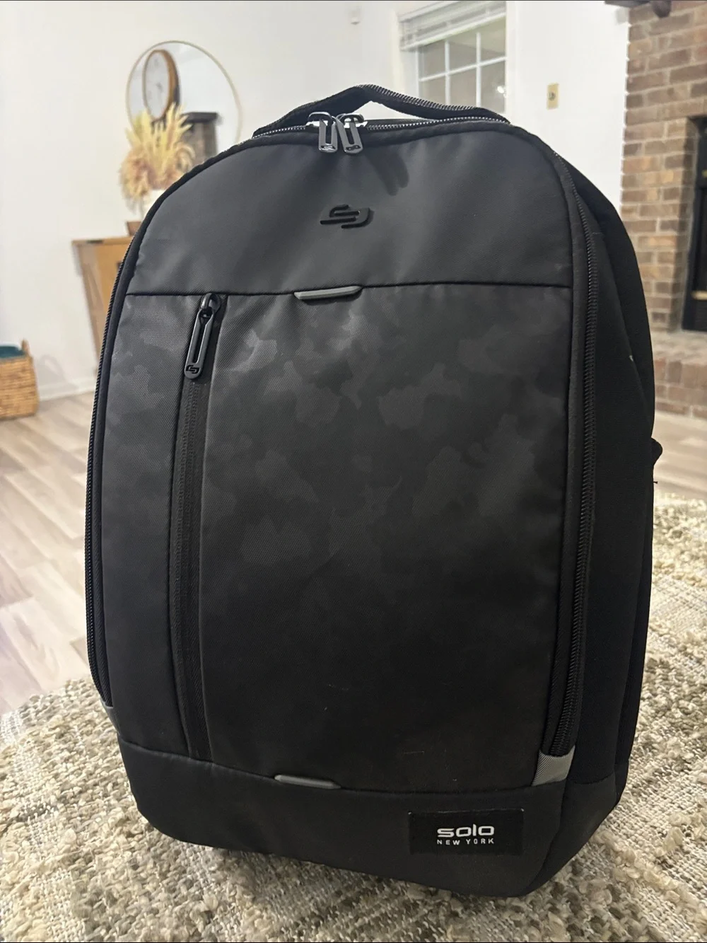 Solo New York‎ Code   Black Men's Tech Backpack